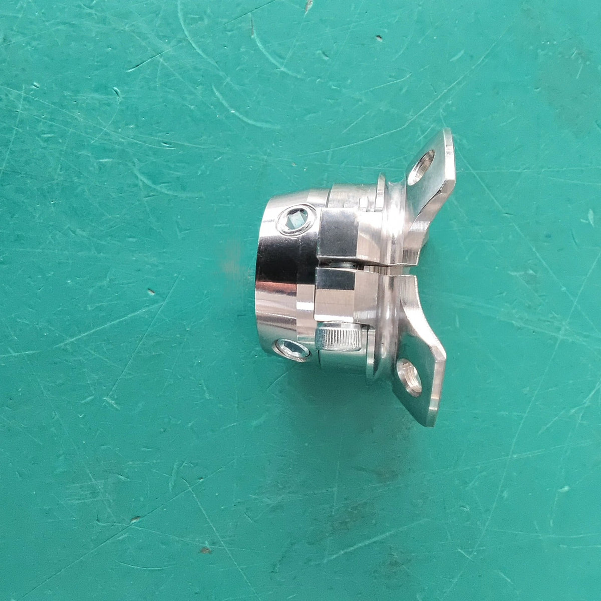 Adjustable Rotatable Prosthetic 4-Prong Adapter Plate Female Connector