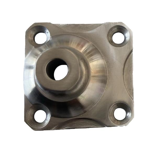 Square pyramid prosthetic adapter plate